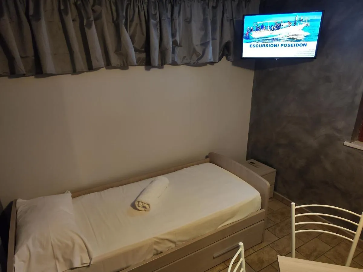 Sicily Travel Apartment'S 4 Giardini Naxos Italy