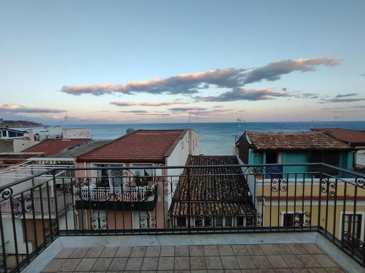 Sicily Travel Apartment'S 4 Giardini Naxos Italy